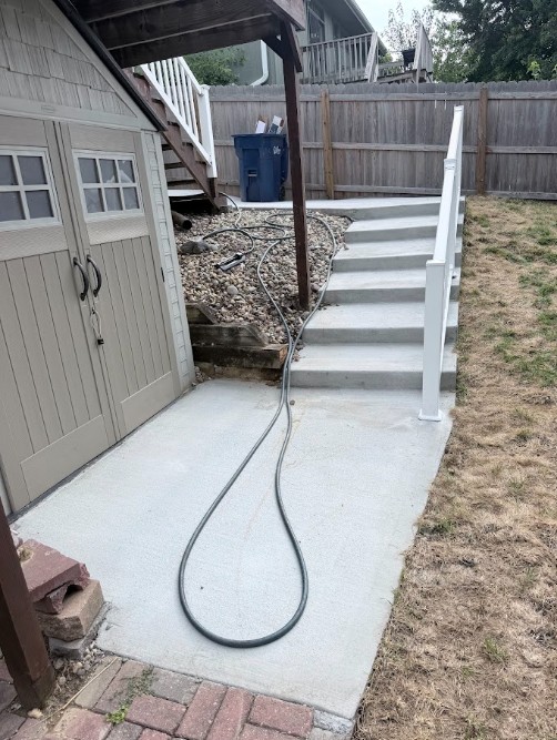 Residential concrete sidewalk